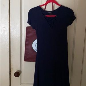 A size medium navy dress
